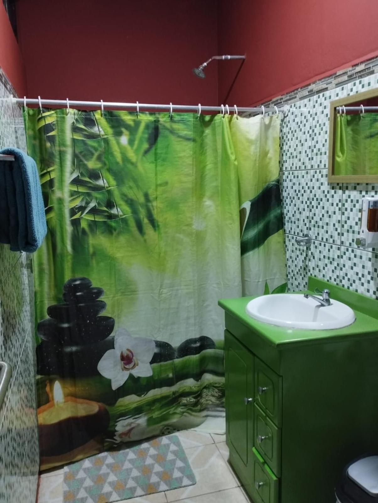 Cabinas Hukats Secret Jungle Puerto Viejo de Talamanca 外观 照片
