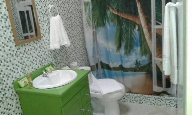 Cabinas Hukats Secret Jungle Puerto Viejo de Talamanca 外观 照片